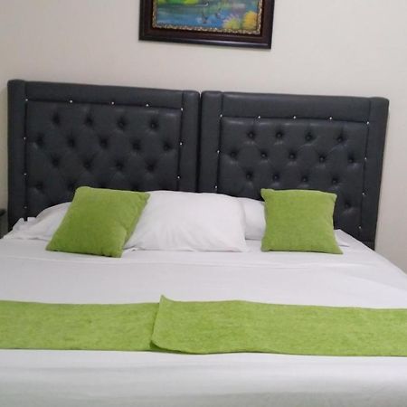 Arboleda Hostal Santo Domingo Luaran gambar