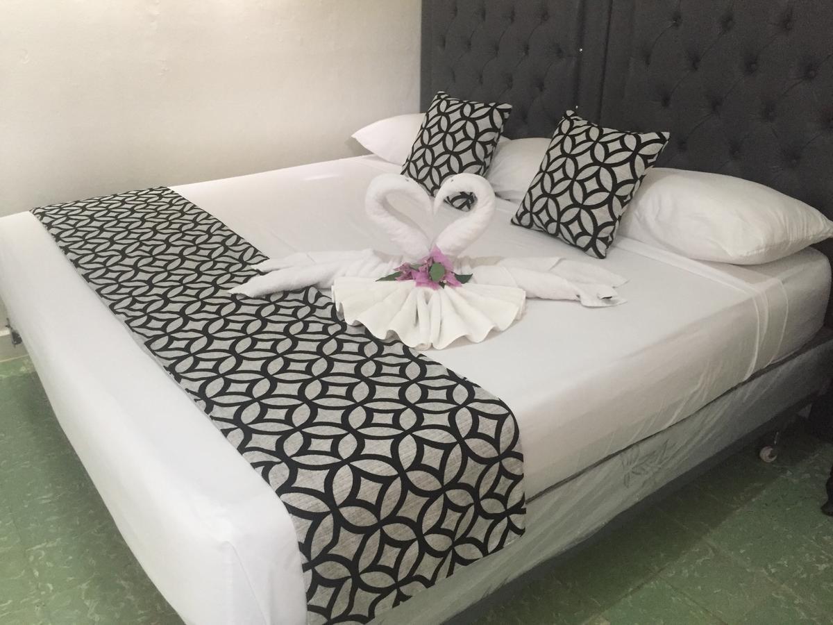 Arboleda Hostal Santo Domingo Luaran gambar