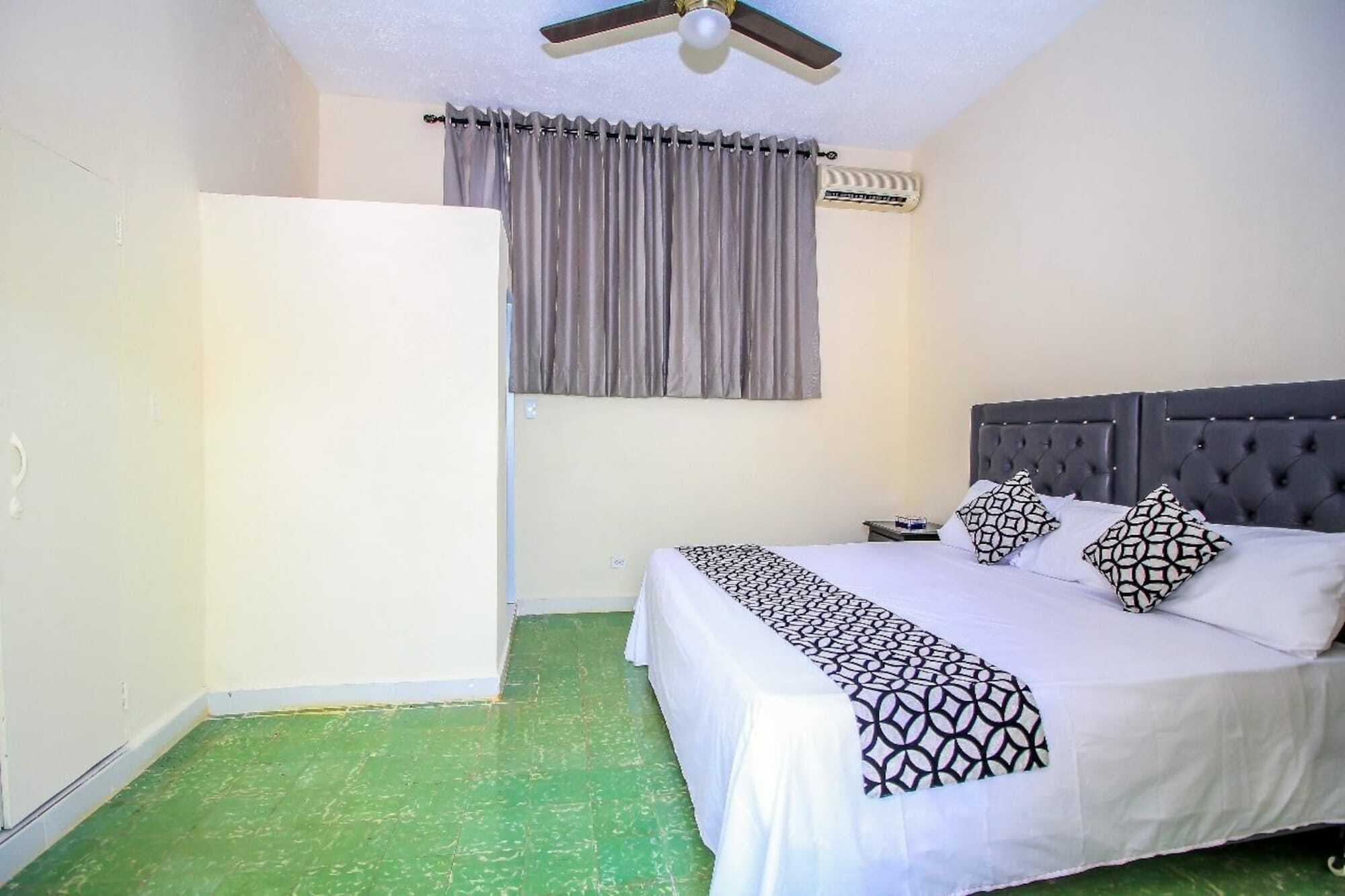 Arboleda Hostal Santo Domingo Luaran gambar